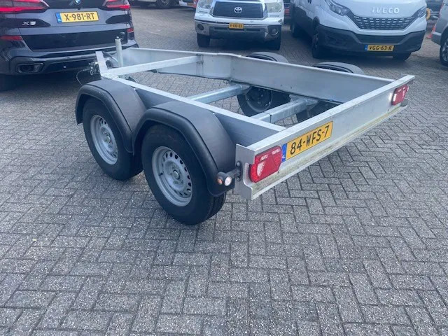 Diversen Bolle . 2 asser aanhangwagen voor kogelkoppeling 3500 kg - Piekabe šasija: foto 2 Diversen Bolle . 2 asser aanhangwagen voor kogelkoppeling 3500 kg - Piekabe šasija: foto 2