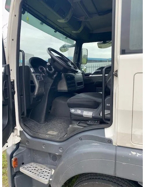 MAN TGL 12,250 met schuifzeilopbouw en laadklep , euro 6. - Kravas automašīna ar tentu: foto 4 MAN TGL 12,250 met schuifzeilopbouw en laadklep , euro 6. - Kravas automašīna ar tentu: foto 4