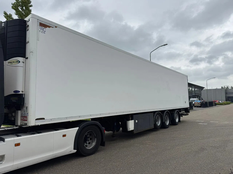 Pacton koelvriesoplegger 3 asser met carrier vector koelmachine, stuuras.. - Puspiekabe refrižerators: foto 1 Pacton koelvriesoplegger 3 asser met carrier vector koelmachine, stuuras.. - Puspiekabe refrižerators: foto 1