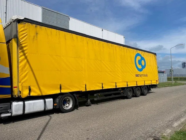Schmitz Cargobull mega schuifzeil 102 cub , schade, evt met volvo fh 460 mega - Puspiekabe slēgtā virsbūve: foto 1 Schmitz Cargobull mega schuifzeil 102 cub , schade, evt met volvo fh 460 mega - Puspiekabe slēgtā virsbūve: foto 1