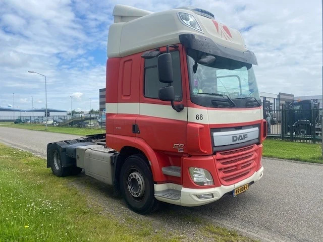 DAF CF 370 spacecab skylights - Vilcējs: foto 2 DAF CF 370 spacecab skylights - Vilcējs: foto 2