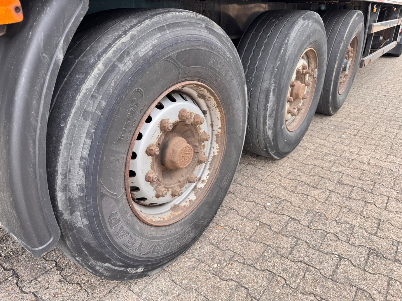 Kögel SPKH 24 Koffer 3-Achser līzingu Kögel SPKH 24 Koffer 3-Achser: foto 12 Kögel SPKH 24 Koffer 3-Achser līzingu Kögel SPKH 24 Koffer 3-Achser: foto 12