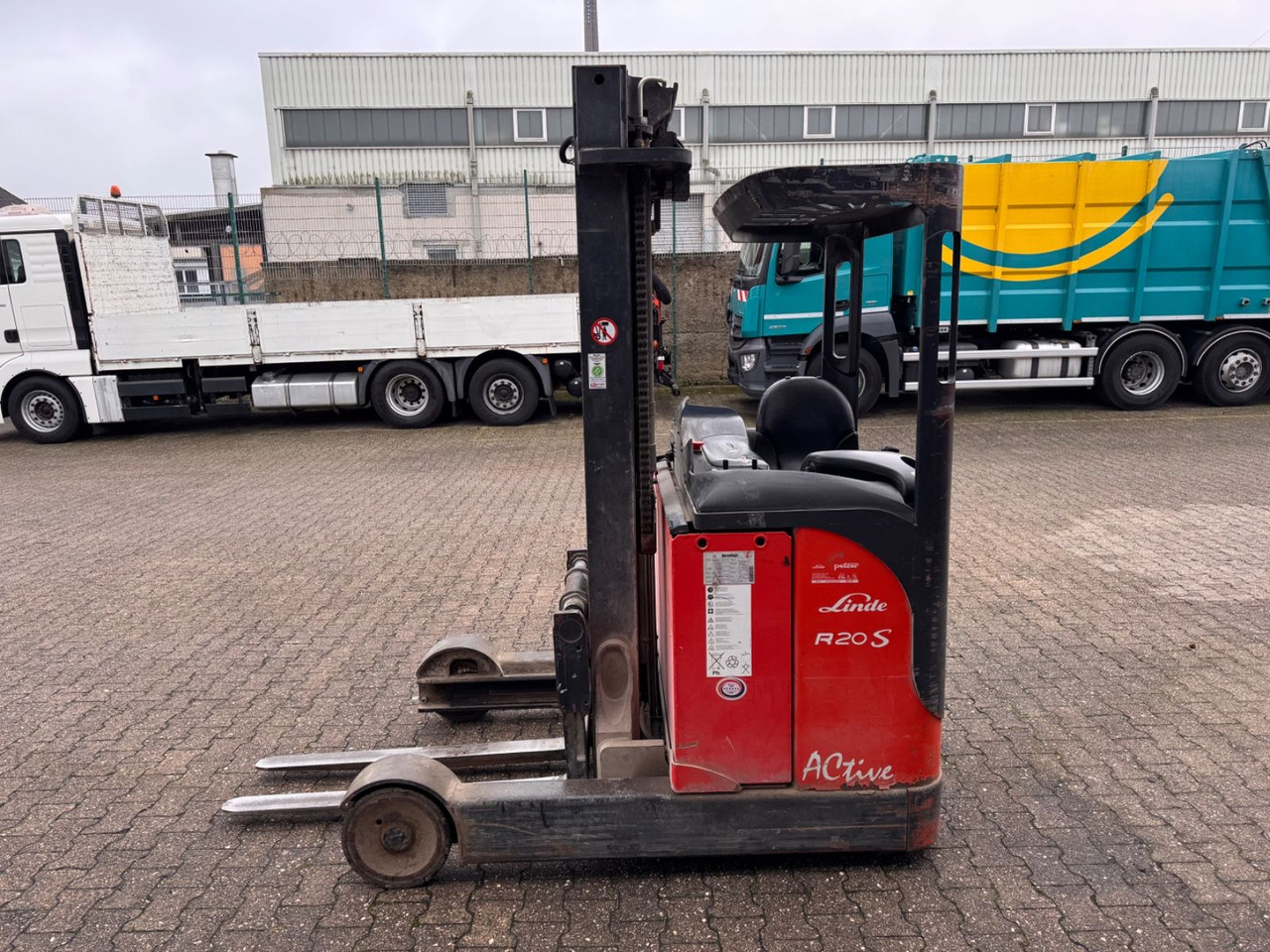 Linde R 20 S Active 5.40 höhe 2t - Bīdmasta krautņotājs: foto 4 Linde R 20 S Active 5.40 höhe 2t - Bīdmasta krautņotājs: foto 4