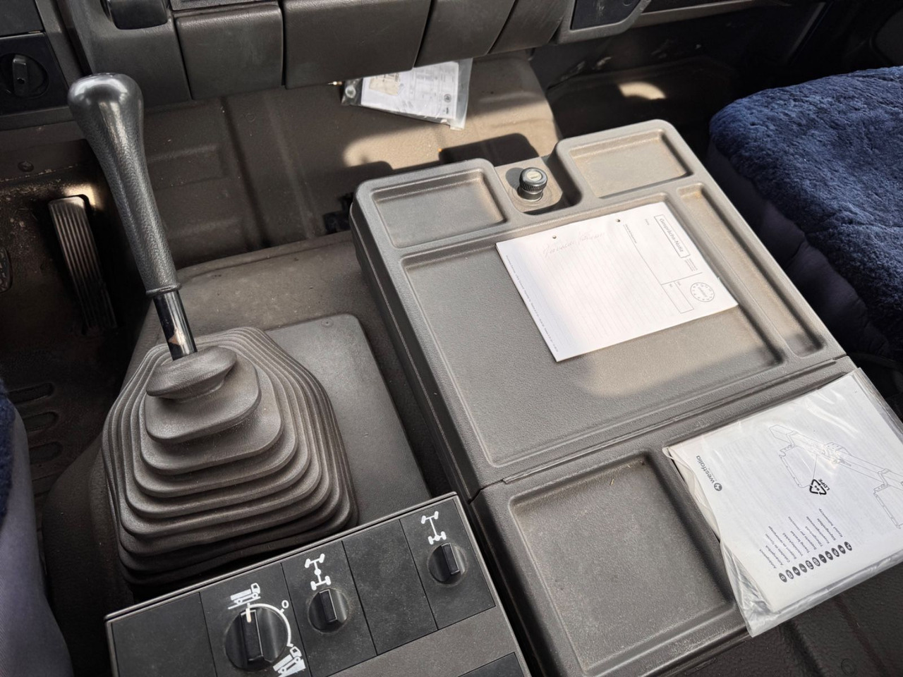 Kravas auto ar manipulatoru Mercedes-Benz 1417 AK Allrad Palfinger Montagekran 17,7m 64TKM: foto 12