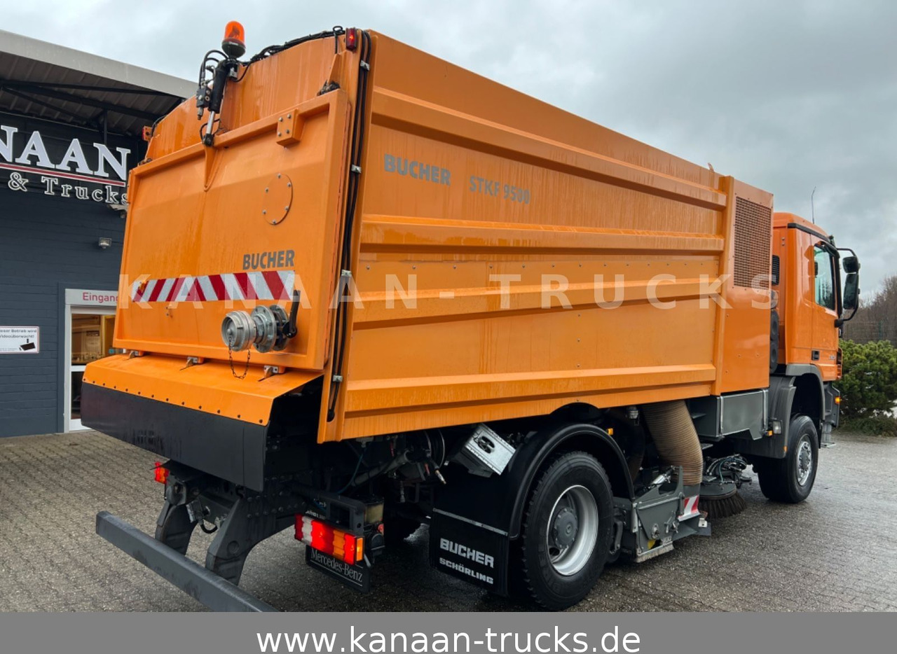 Mercedes-Benz 2032 Actros 4x4 Bucher STKF 9500 AIRPORT KLIMA - Ielu tīrīšanas mašīna: foto 5 Mercedes-Benz 2032 Actros 4x4 Bucher STKF 9500 AIRPORT KLIMA - Ielu tīrīšanas mašīna: foto 5