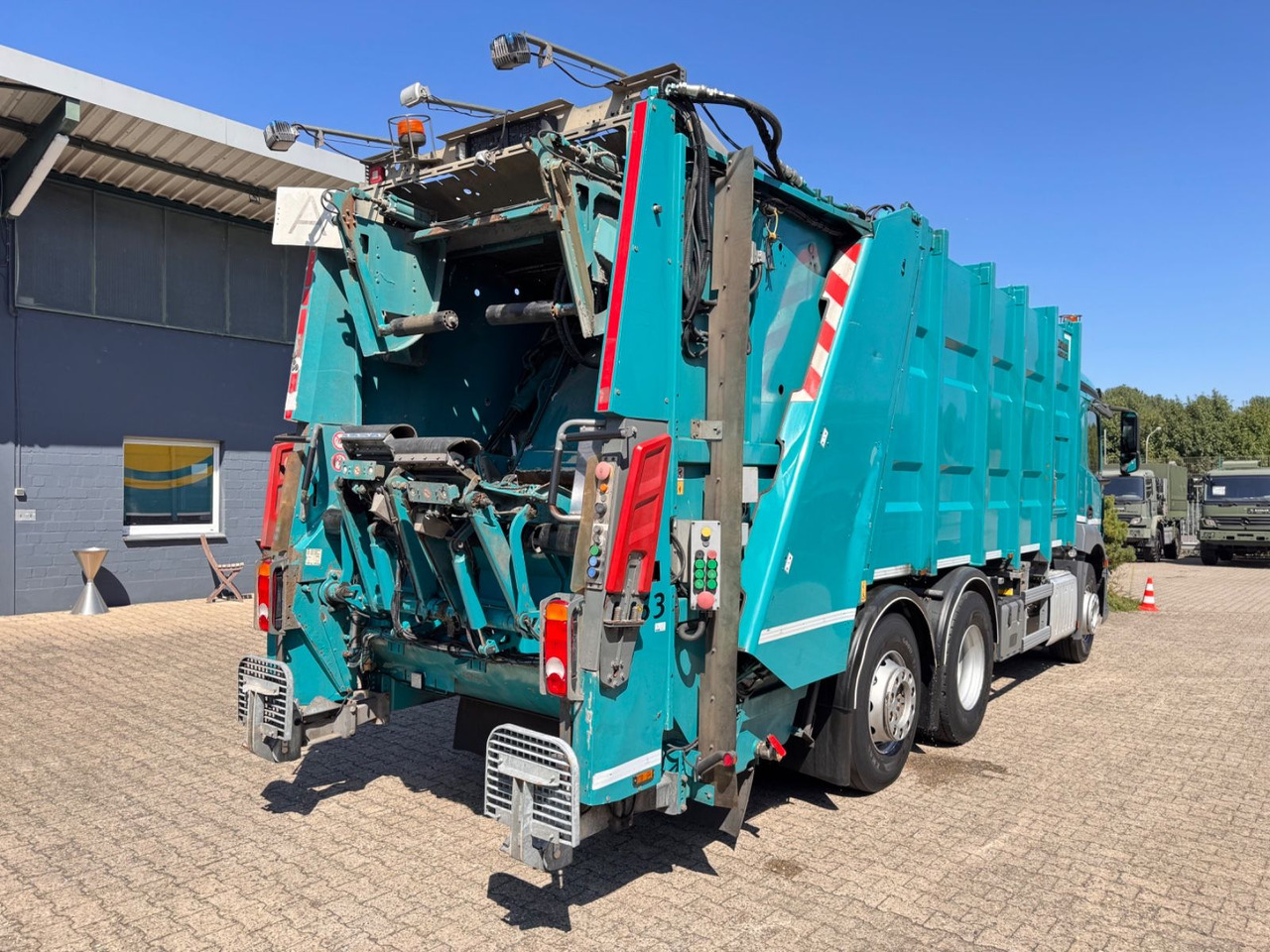 Mercedes-Benz 2533 Antos Müllwagen Zöller ATM bei 90Tkm - Atkritumu vedējs: foto 4 Mercedes-Benz 2533 Antos Müllwagen Zöller ATM bei 90Tkm - Atkritumu vedējs: foto 4