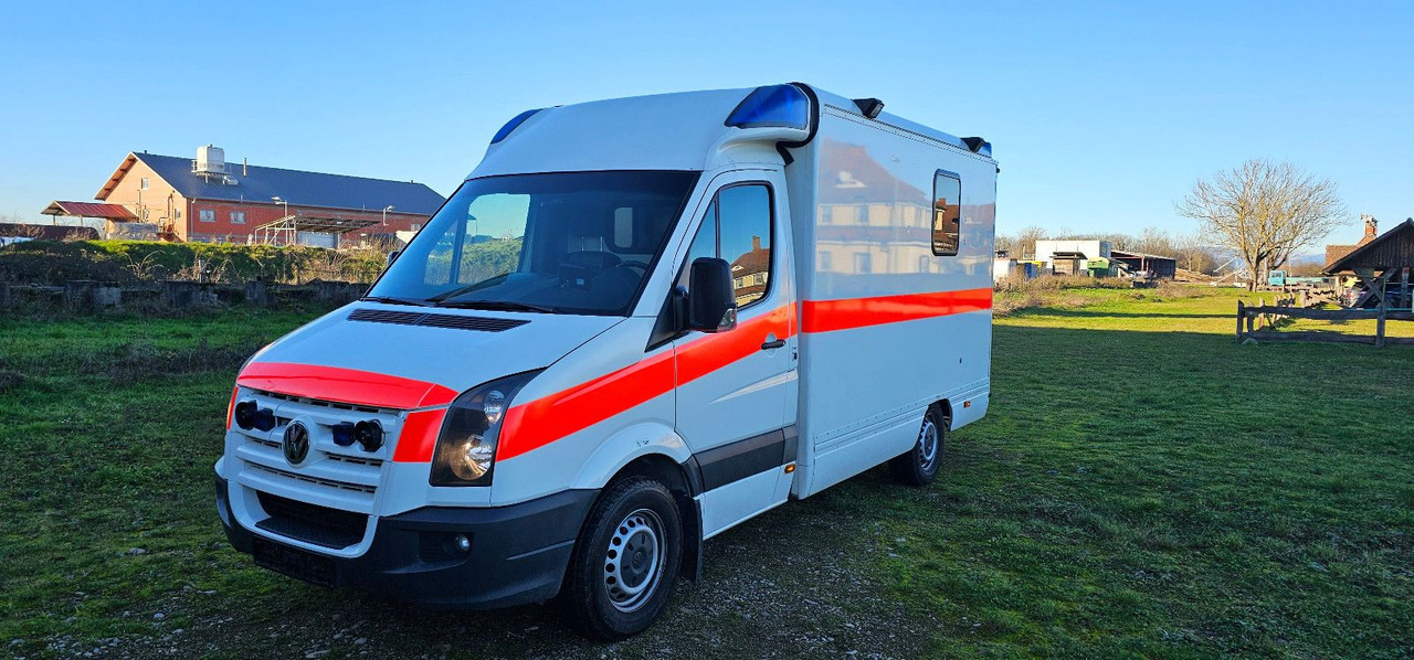 Volkswagen Crafter ELW Rettungswagen Camper Van - Ātrās palīdzības mašīna: foto 2 Volkswagen Crafter ELW Rettungswagen Camper Van - Ātrās palīdzības mašīna: foto 2