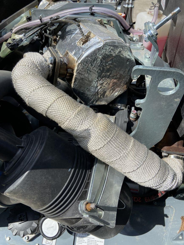 Mini iekrāvējs GiANT G2700 Xtra HD (6436): foto 16 Mini iekrāvējs GiANT G2700 Xtra HD (6436): foto 16