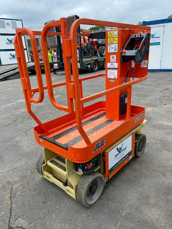 JLG 1230 ES (10150) - Šķērveida pacēlājs: foto 5 JLG 1230 ES (10150) - Šķērveida pacēlājs: foto 5