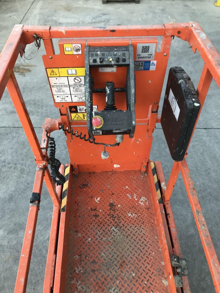 JLG 1930ES (1886) - Šķērveida pacēlājs: foto 4 JLG 1930ES (1886) - Šķērveida pacēlājs: foto 4