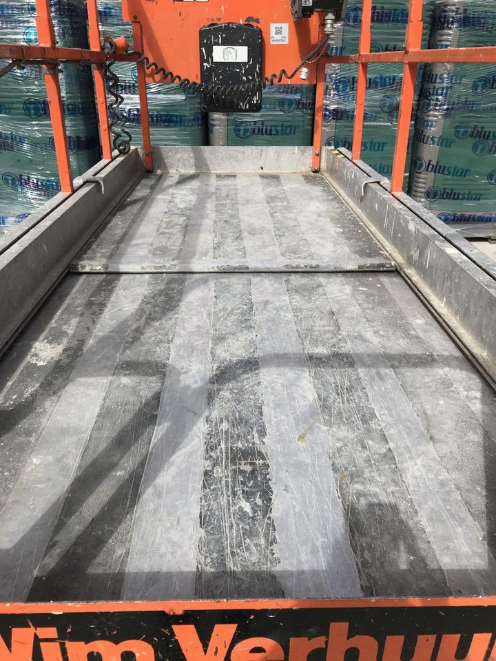 JLG 3246ES (1240) - Šķērveida pacēlājs: foto 3 JLG 3246ES (1240) - Šķērveida pacēlājs: foto 3