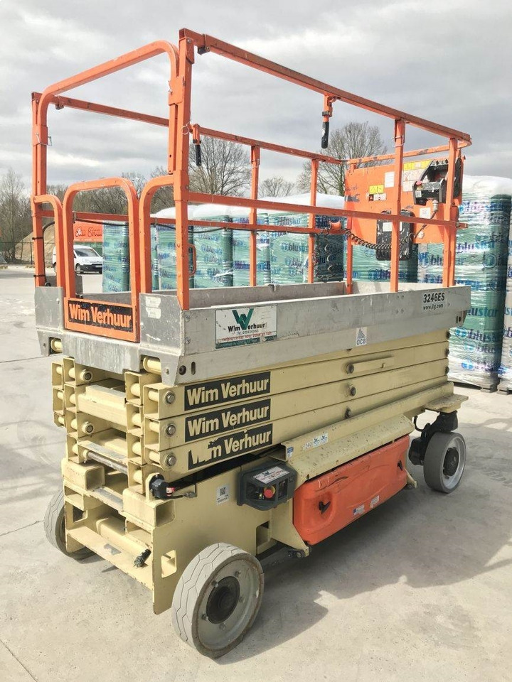 JLG 3246ES (1240) - Šķērveida pacēlājs: foto 4 JLG 3246ES (1240) - Šķērveida pacēlājs: foto 4
