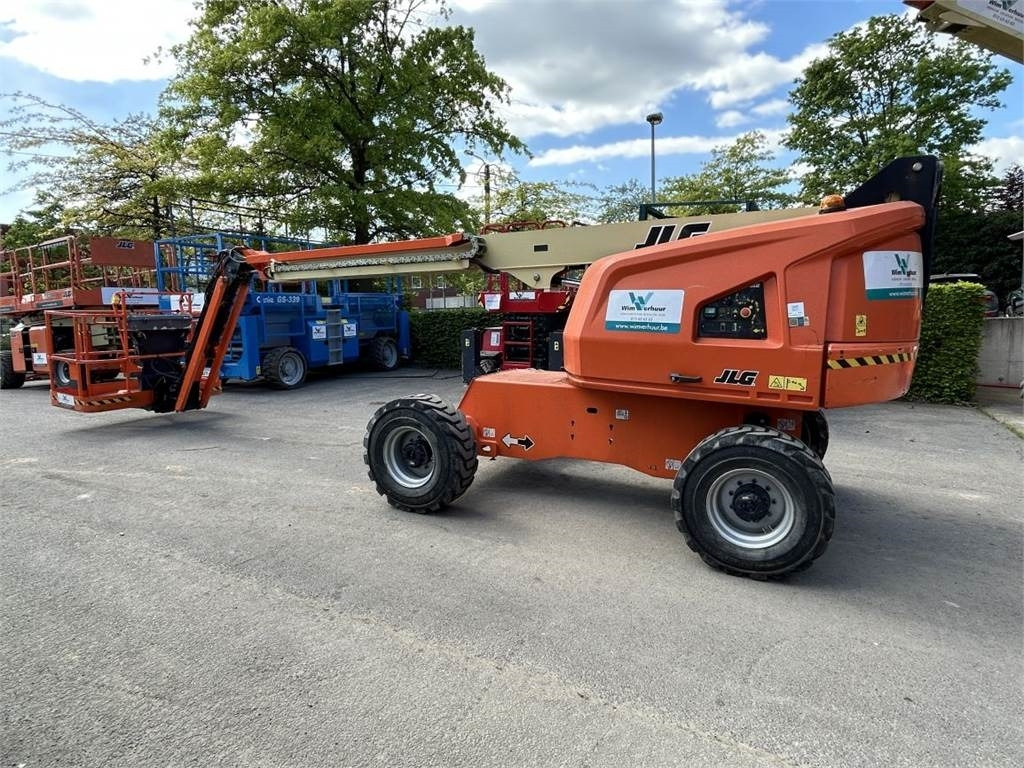 JLG 460SJ (4568) - Teleskopiskais pacēlājs: foto 2 JLG 460SJ (4568) - Teleskopiskais pacēlājs: foto 2