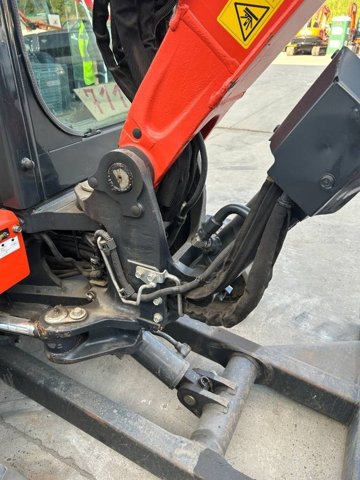 Mini-ekskavators Kubota U 36-4: foto 12