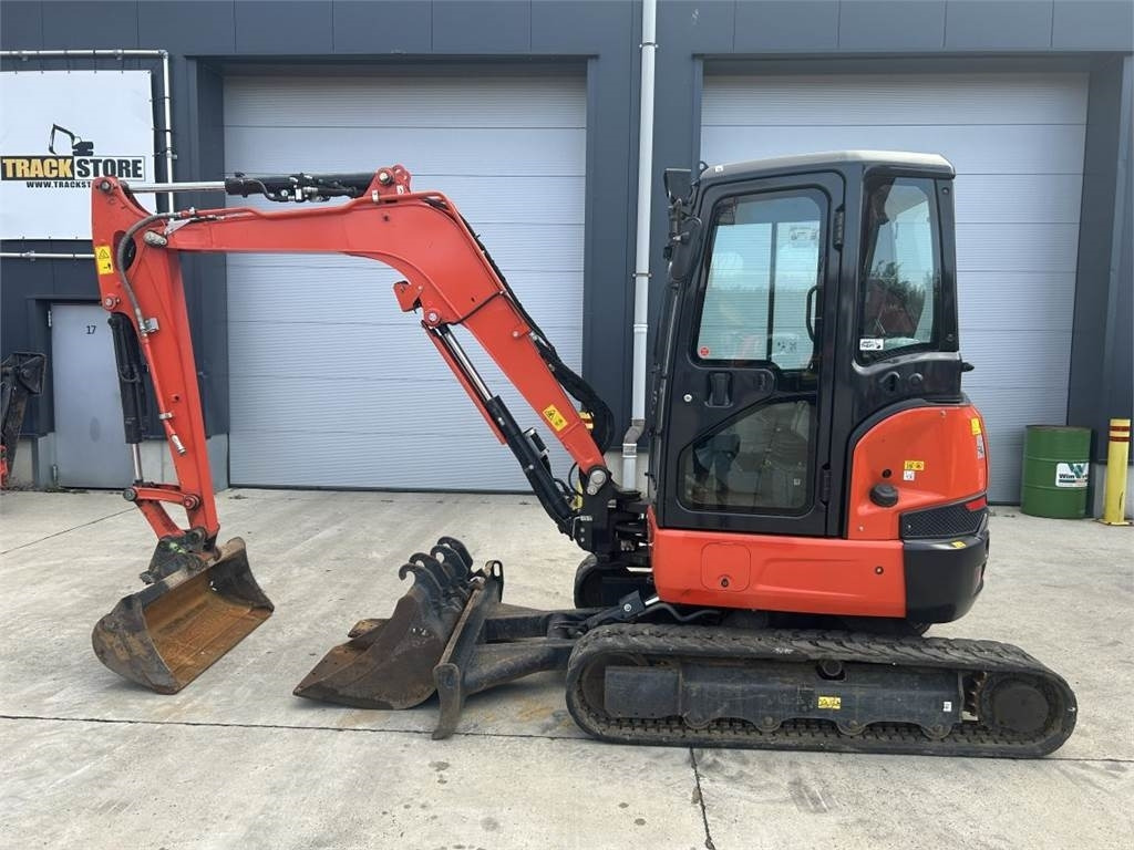 Kubota U36-4 (7398) - Mini-ekskavators: foto 1 Kubota U36-4 (7398) - Mini-ekskavators: foto 1