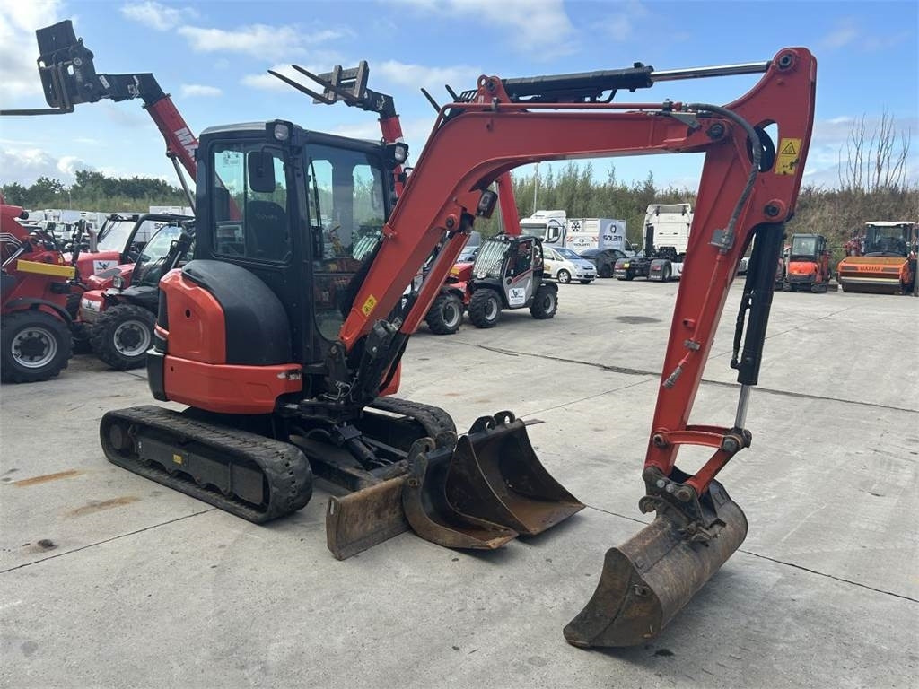 Kubota U36-4 (7398) - Mini-ekskavators: foto 3 Kubota U36-4 (7398) - Mini-ekskavators: foto 3