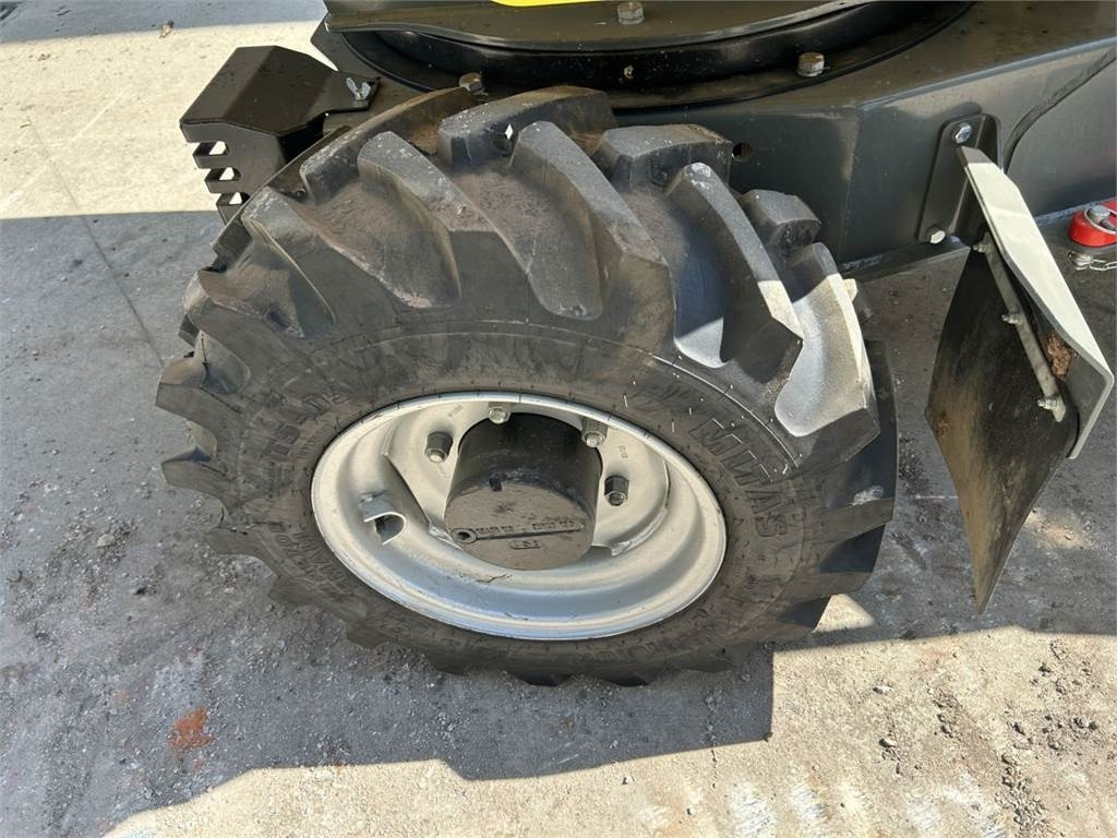Wacker Neuson DW20 (8945) - Mini pašizgāzējs: foto 5 Wacker Neuson DW20 (8945) - Mini pašizgāzējs: foto 5