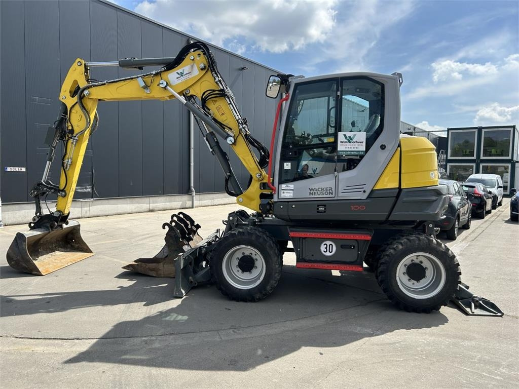Wacker Neuson EW100 (9020) - Riteņu ekskavators: foto 1 Wacker Neuson EW100 (9020) - Riteņu ekskavators: foto 1