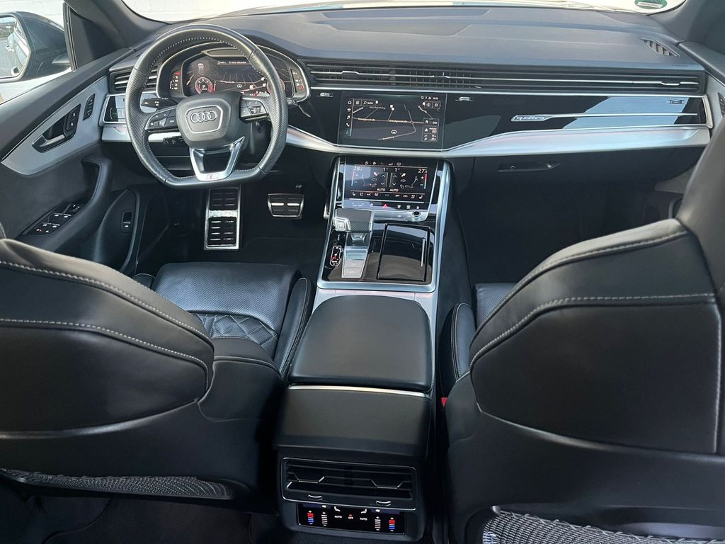 Audi Q8 50 TDI quattro tiptronic 22 Zoll*3xSline*Pano Audi Q8 50 TDI quattro tiptronic 22 Zoll*3xSline*Pano - SUV: foto 3 Audi Q8 50 TDI quattro tiptronic 22 Zoll*3xSline*Pano Audi Q8 50 TDI quattro tiptronic 22 Zoll*3xSline*Pano - SUV: foto 3