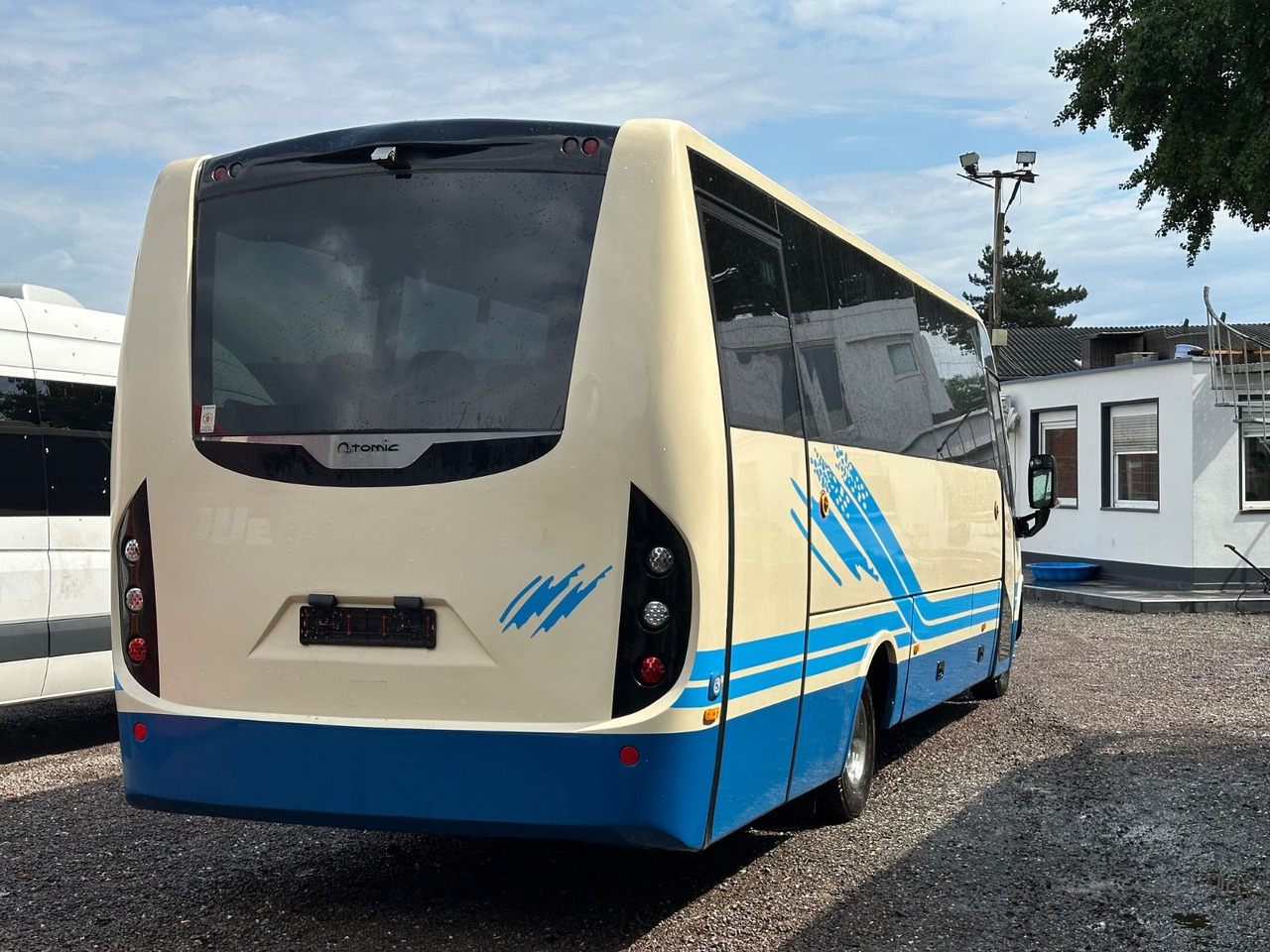 Iveco AN21 Atomic(MotorNeu*7.2t*Hecknied)Rapido Rosero - Mikroautobuss, Pasažieru furgons: foto 2 Iveco AN21 Atomic(MotorNeu*7.2t*Hecknied)Rapido Rosero - Mikroautobuss, Pasažieru furgons: foto 2