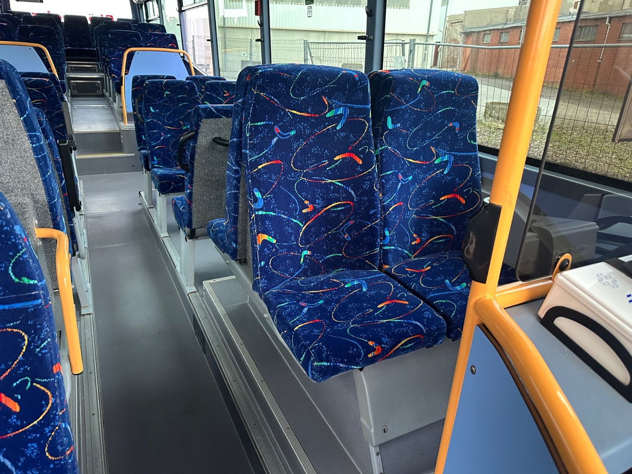 Iveco Irisbus Crossway LE SFR 152 DE*100 km/h*Schalt Iveco Irisbus Crossway LE SFR 152 DE*100 km/h*Schalt - Pilsētas autobuss: foto 4 Iveco Irisbus Crossway LE SFR 152 DE*100 km/h*Schalt Iveco Irisbus Crossway LE SFR 152 DE*100 km/h*Schalt - Pilsētas autobuss: foto 4