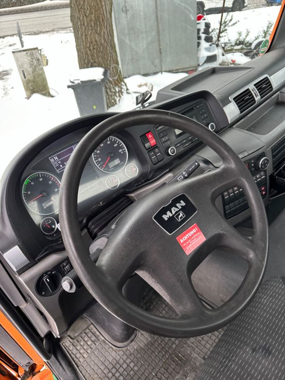 MAN TGS 26.400 6X2-2 BL Meille RK 20.70 Absetzkipper MAN TGS 26.400 6X2-2 BL Meille RK 20.70 Absetzkipper - Būvgružu konteineru vedējs: foto 3 MAN TGS 26.400 6X2-2 BL Meille RK 20.70 Absetzkipper MAN TGS 26.400 6X2-2 BL Meille RK 20.70 Absetzkipper - Būvgružu konteineru vedējs: foto 3