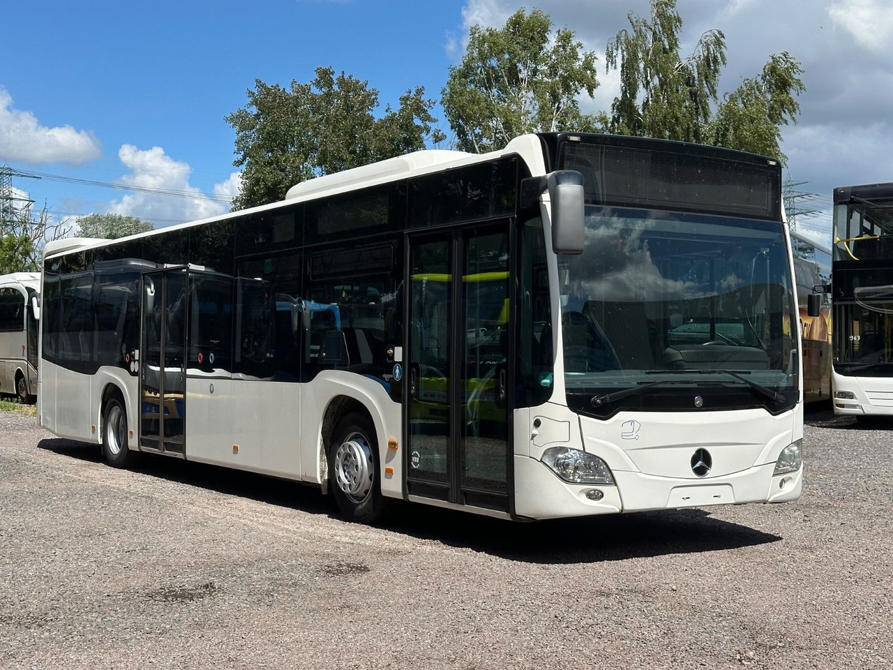 Mercedes-Benz O 530 C2 Citaro Euro 6*Klimaanlage - Pilsētas autobuss: foto 1 Mercedes-Benz O 530 C2 Citaro Euro 6*Klimaanlage - Pilsētas autobuss: foto 1