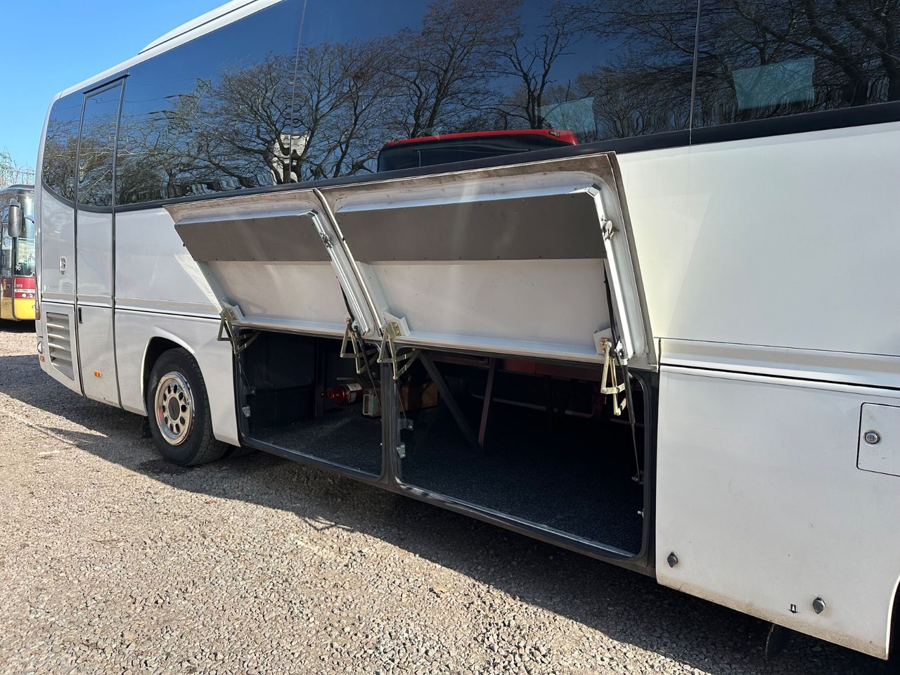Mercedes-Benz O510 Tourino (wenig Km*Softline Sitze) - Starppilsētu autobuss: foto 4 Mercedes-Benz O510 Tourino (wenig Km*Softline Sitze) - Starppilsētu autobuss: foto 4