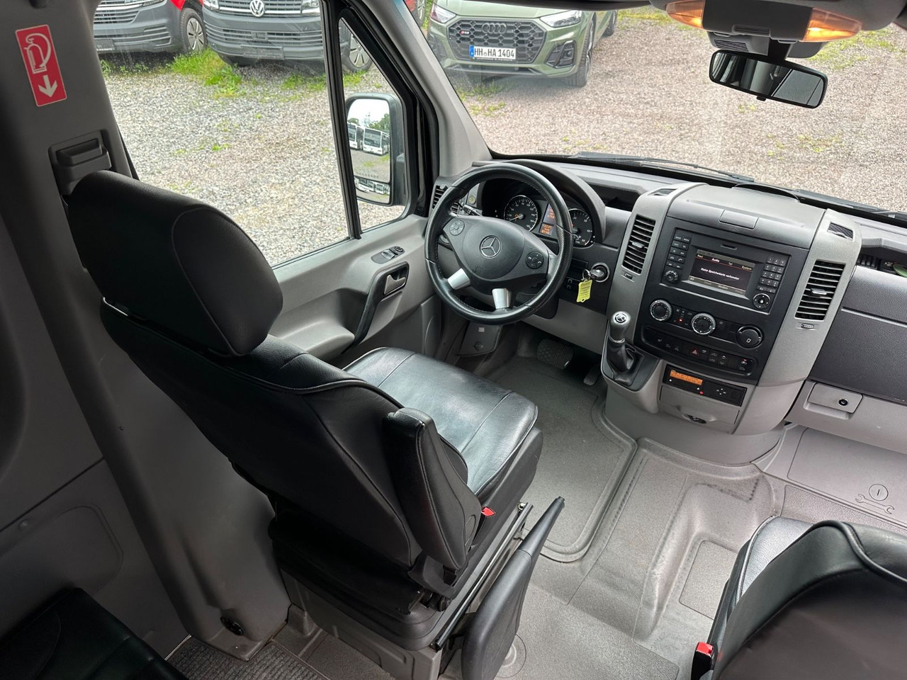 Mercedes-Benz Sprinter 519 CDi (Euro 6*Leder Sitze) - Mikroautobuss, Pasažieru furgons: foto 4 Mercedes-Benz Sprinter 519 CDi (Euro 6*Leder Sitze) - Mikroautobuss, Pasažieru furgons: foto 4