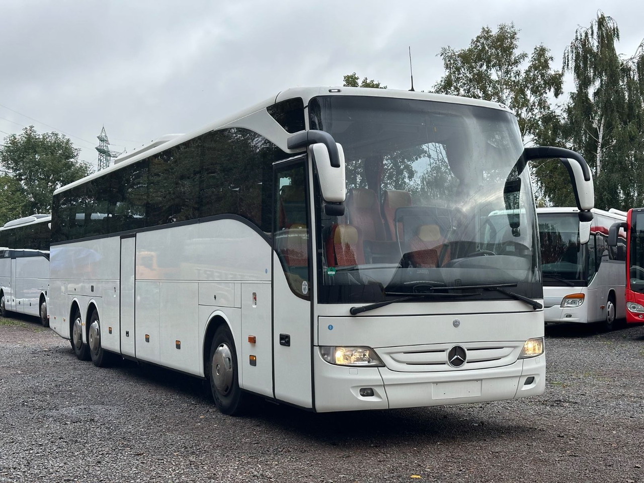 Mercedes-Benz Tourismo O350 16 RHD-M (56 Sitze*DE*TOP) - Starppilsētu autobuss: foto 1 Mercedes-Benz Tourismo O350 16 RHD-M (56 Sitze*DE*TOP) - Starppilsētu autobuss: foto 1