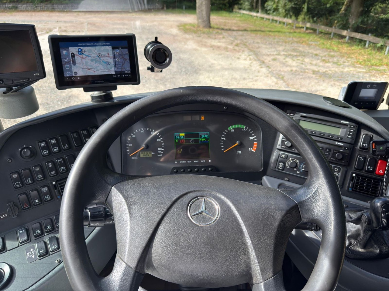 Mercedes-Benz Tourismo O350 17 RHD-L (59Sitze*DE*TOP) - Starppilsētu autobuss: foto 5 Mercedes-Benz Tourismo O350 17 RHD-L (59Sitze*DE*TOP) - Starppilsētu autobuss: foto 5