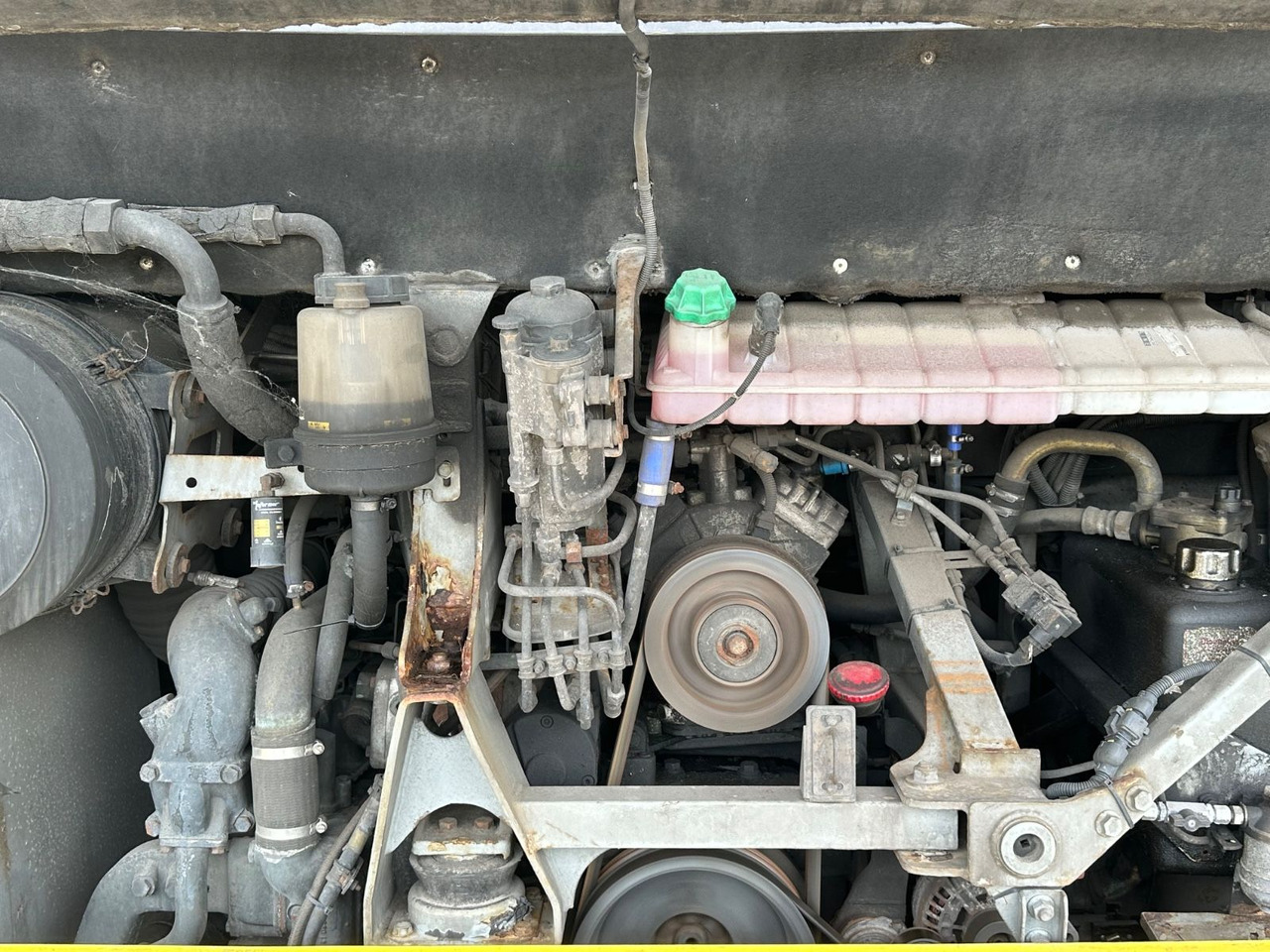 Neoplan P25 Trendliner 3516ÜC Klimaanlage*WC*57 Sitze Neoplan P25 Trendliner 3516ÜC Klimaanlage*WC*57 Sitze - Starppilsētu autobuss: foto 3 Neoplan P25 Trendliner 3516ÜC Klimaanlage*WC*57 Sitze Neoplan P25 Trendliner 3516ÜC Klimaanlage*WC*57 Sitze - Starppilsētu autobuss: foto 3