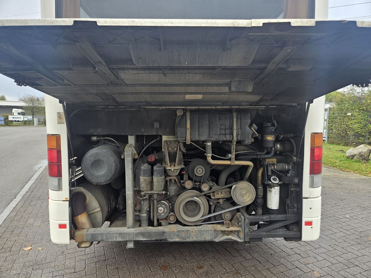 Setra S 317 UL (66 Sitze*Schalt*TOP) - Piepilsētas autobuss: foto 3 Setra S 317 UL (66 Sitze*Schalt*TOP) - Piepilsētas autobuss: foto 3