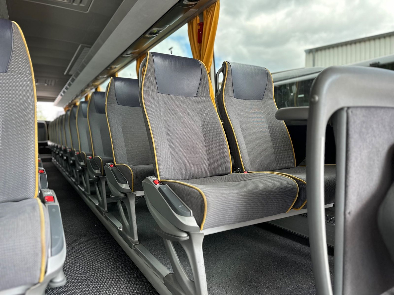 Starppilsētu autobuss Setra S 515 HD (TOP*DE*Schalt): foto 6