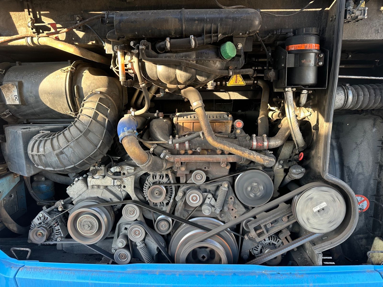 Setra S 519 HD (67 Sitze*TOP) - Starppilsētu autobuss: foto 5 Setra S 519 HD (67 Sitze*TOP) - Starppilsētu autobuss: foto 5