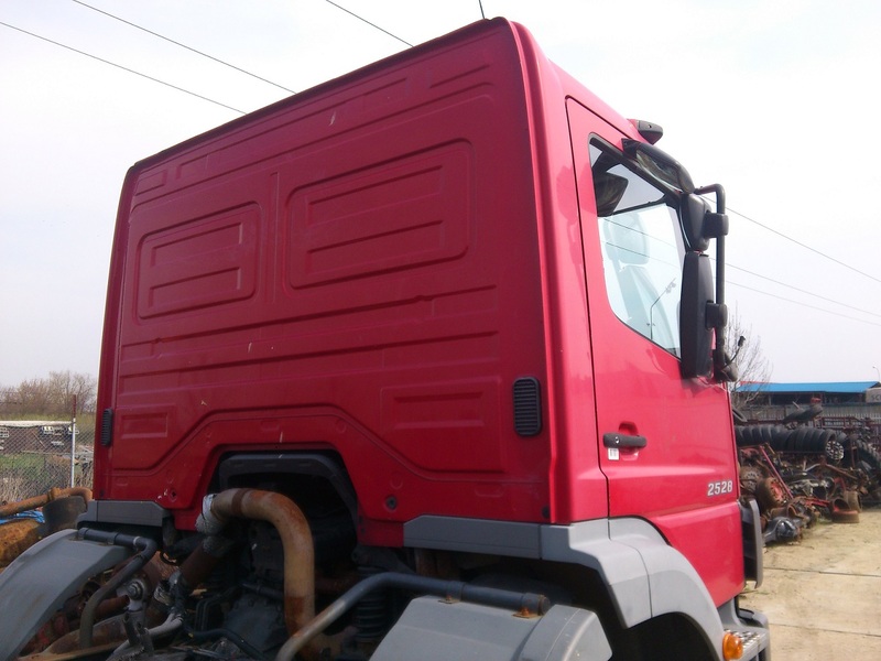 MERCEDES BENZ ATEGO 1823 1828 2528 - Kabīne: foto 4 MERCEDES BENZ ATEGO 1823 1828 2528 - Kabīne: foto 4