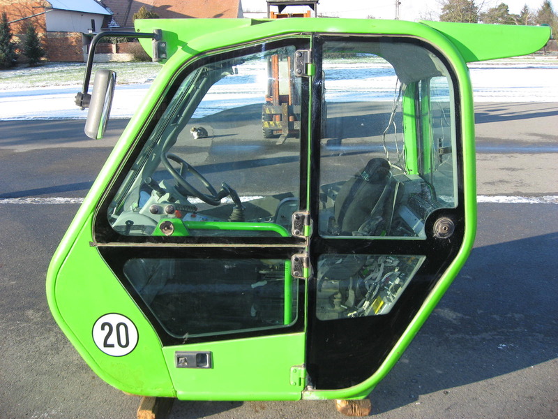 MERLO komplette Kabine, complete cabin, cabine complète, Полный кабины The photo is illustrative! Various cab models still in stock. We need a VIN + SAV number to correctly identify the cabin Your Merlo. - Kabīne - Teleskopiskais iekrāvējs: foto 1 MERLO komplette Kabine, complete cabin, cabine complète, Полный кабины The photo is illustrative! Various cab models still in stock. We need a VIN + SAV number to correctly identify the cabin Your Merlo. - Kabīne - Teleskopiskais iekrāvējs: foto 1