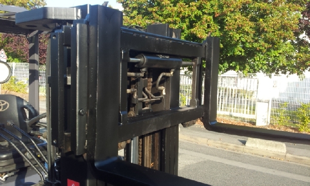 Toyota 7FGF20 - Gāzes iekrāvējs: foto 3 Toyota 7FGF20 - Gāzes iekrāvējs: foto 3